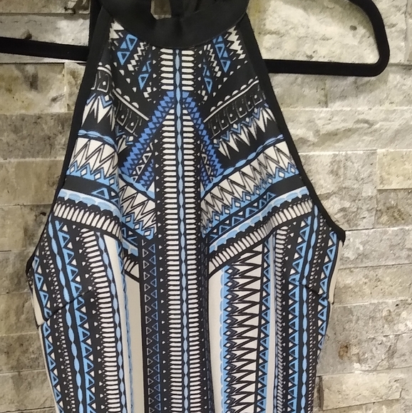 Dress - Picture 2 of 4